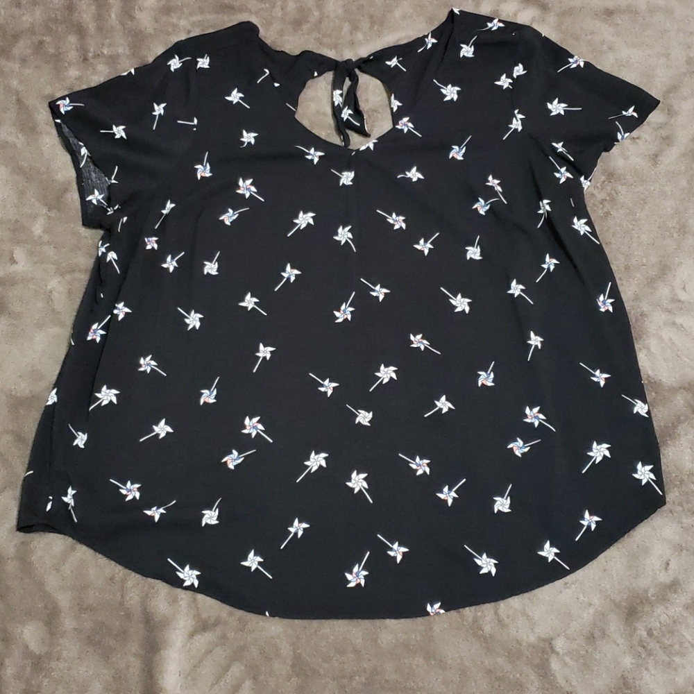 Torrid Pinwheel Blouse